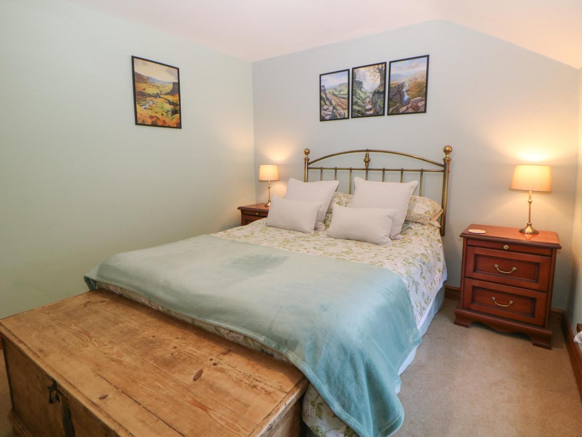 Buttercup Cottage Каслтон Екстер'єр фото